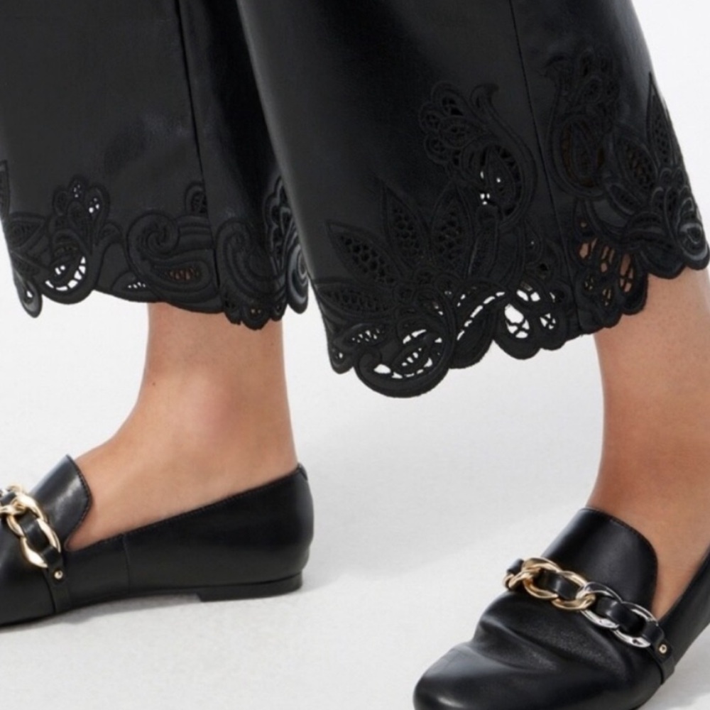 MAKE AN OFFER - CHICOS Black Cropped Wide Leg Pants with Embroidered Hem - Picture 4 of 6